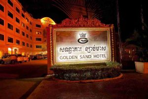Vị trí thuận lợi Golden Sand Hotel and Casino